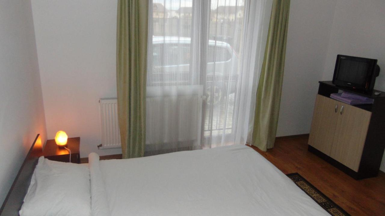 Charter Apartments Costea Сибиу Екстериор снимка