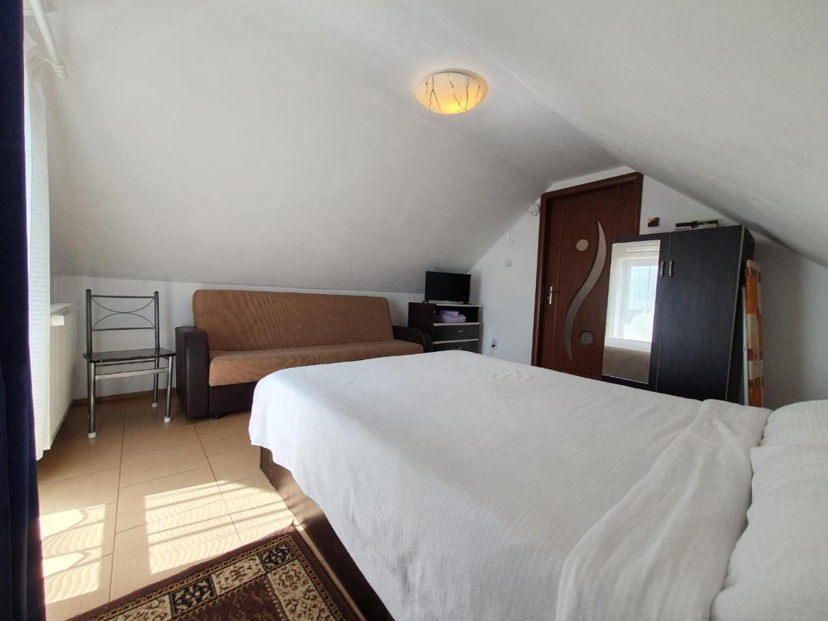Charter Apartments Costea Сибиу Екстериор снимка